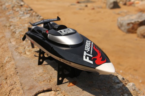 50 キロ/h 高速 Rc ボート Feylun Ft012 - Rc Hobby Grade Boat のレビューと価格